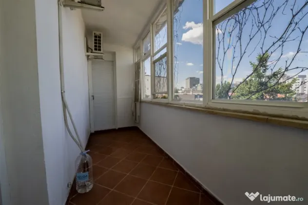 DOROBANȚI – POLONĂ, 4 CAMERE, 231 MP TOTAL, GARAJ, COMIS