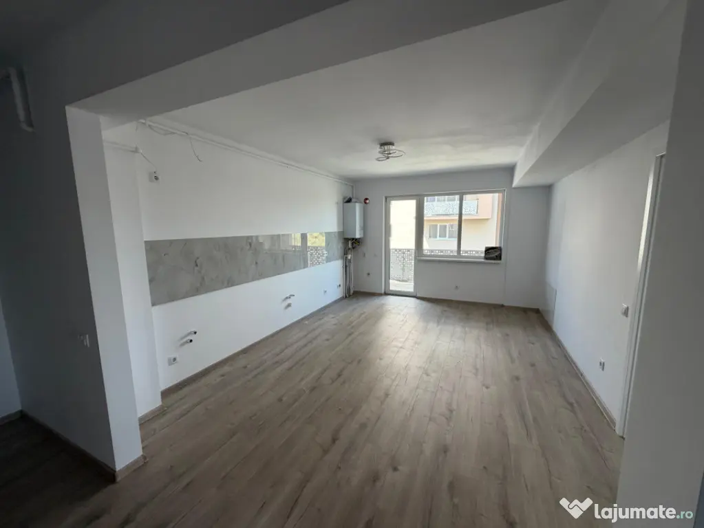 Apartament 2 camere, 55 mp, zona Teilor