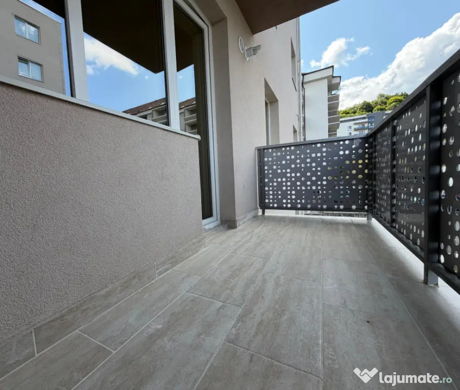 Apartament 2 camere, 55 mp, zona Teilor