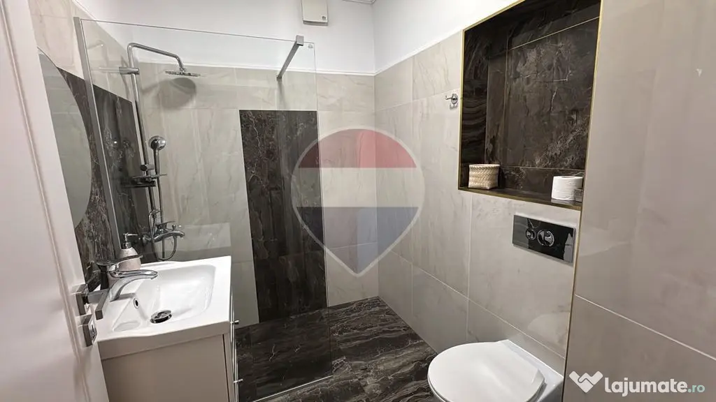 Apartament cu 2 camere de închiriat în zona Ultracentral