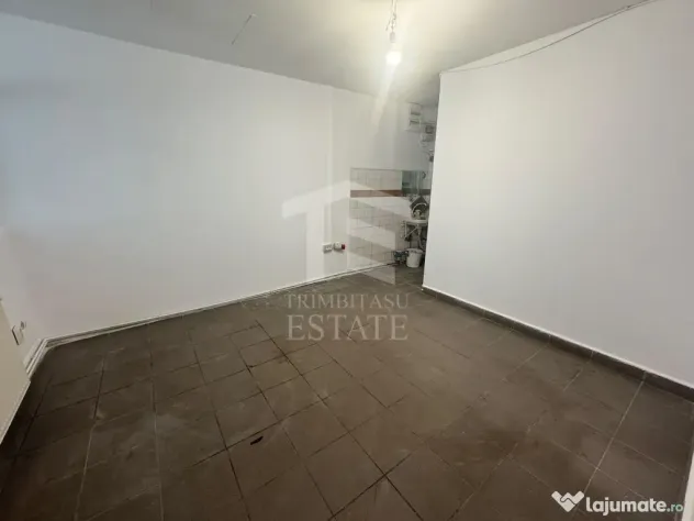 Spatiu Comercial Stradal Calea Vacaresti | VAD Vitrina 8 m