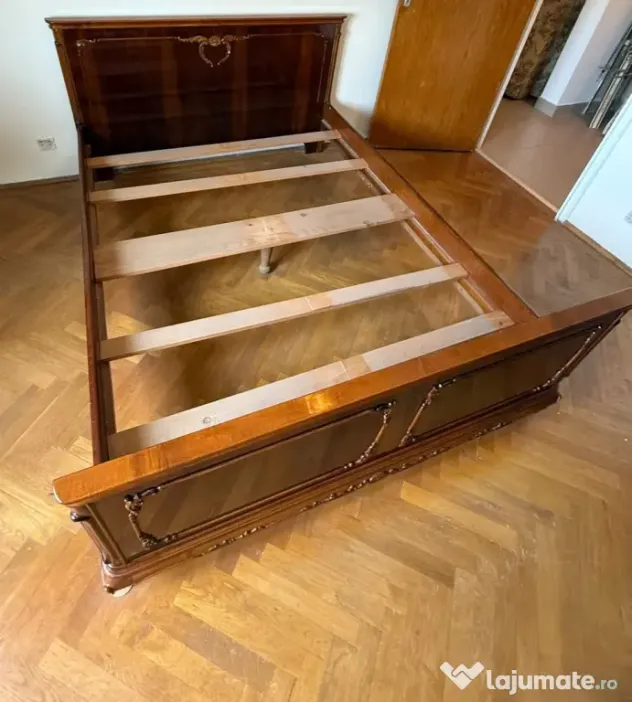 Set Mobilier Dormitor Vintage Stil Clasic cu ornamente sculptate