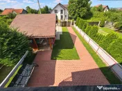 Duplex P+M cu 3 camere și curte, renovata complet