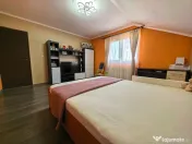 Duplex P+M cu 3 camere și curte, renovata complet