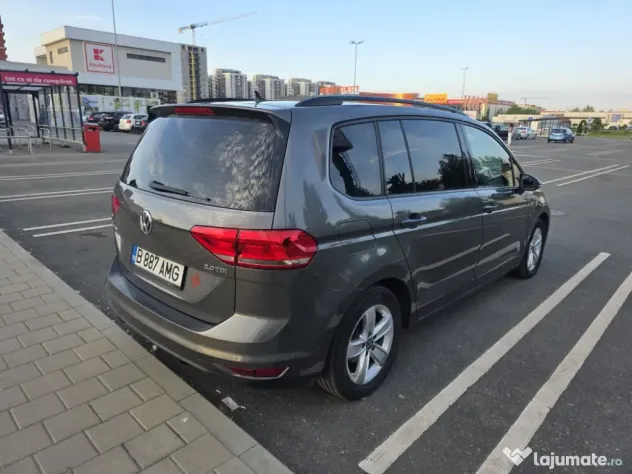 VW Touran 2016 cu 195.000km reali, 2.0 TDI 150CP Diesel, cutie automata, Webasto, camere