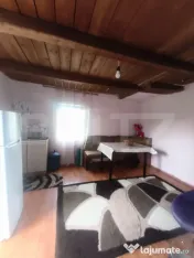 Casa de vanzare Unirea 1 aproape de centrul comunei , 35mp s 