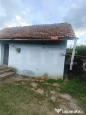 Casa de vanzare Unirea 1 aproape de centrul comunei , 35mp s 