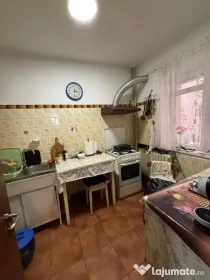 APARTAMENT 3 CAMERE DECOMANDAT