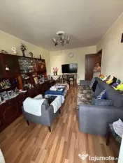 APARTAMENT 3 CAMERE DECOMANDAT 