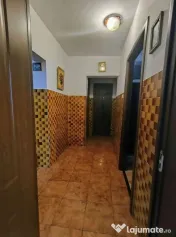 APARTAMENT 3 CAMERE DECOMANDAT 