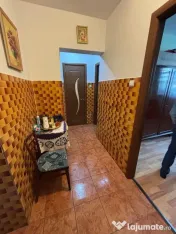 APARTAMENT 3 CAMERE DECOMANDAT 