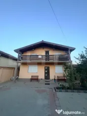 Casă P+M, 4 camere, 484 mp teren, garaj+foișor, Popoveni 