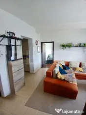 Apartament cu 2 camere 67 mp. decomandat, cu două balcoane 