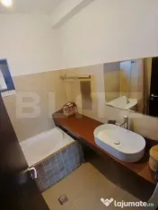 Apartament cu 2 camere 67 mp. decomandat, cu două balcoane 