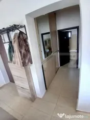 Apartament cu 2 camere 67 mp. decomandat, cu două balcoane 