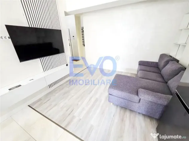 Apartament cu 2 camere, aer conditionat, complex Royal Town