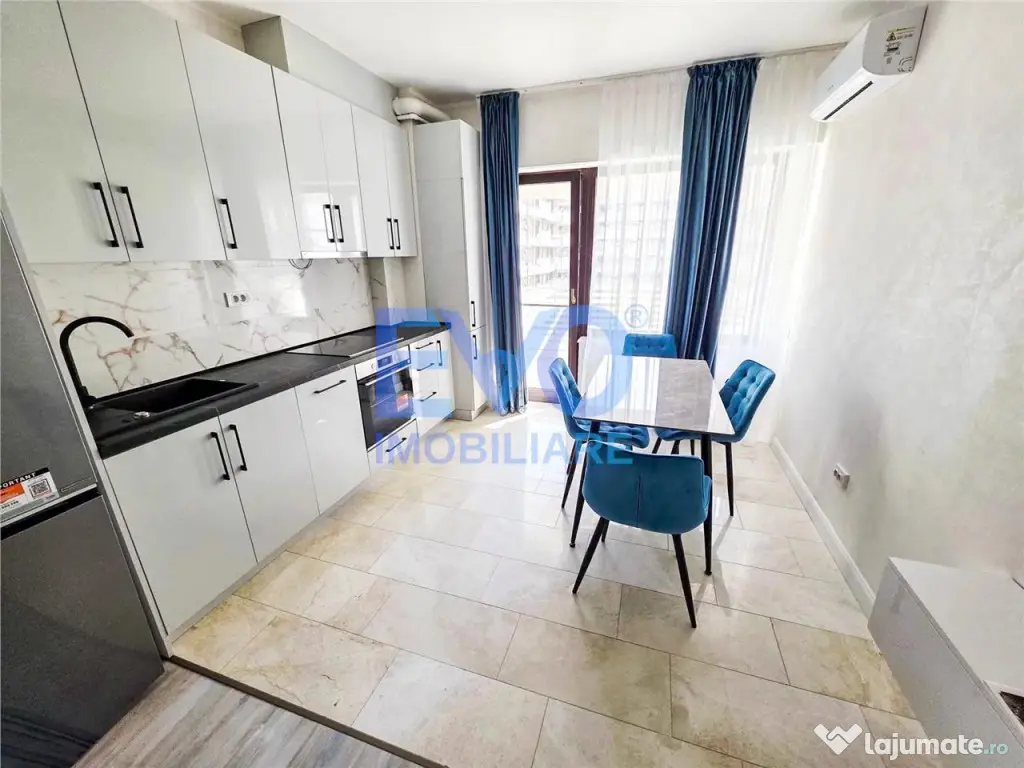 Apartament cu 2 camere, aer conditionat, complex Royal Town