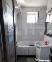 Apartament cu 3 camere, renovat, etaj intermediar, zona Geor 