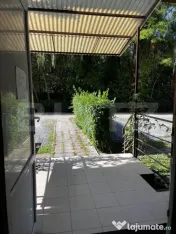 Apartament 3 camere 53 mp , 2 parcări, gradina 65mp, Eroilo 
