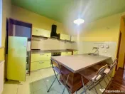 Apartament 3 camere 53 mp , 2 parcări, gradina 65mp, Eroilo 