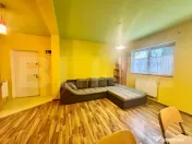 Apartament 3 camere 53 mp , 2 parcări, gradina 65mp, Eroilo 