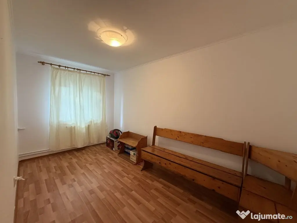 Ultracentral liceul Pedagogic- apartament 4 camere decoma...