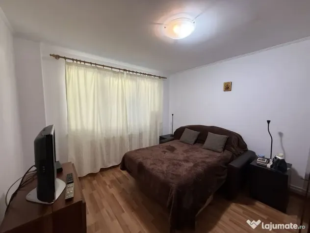 Ultracentral liceul Pedagogic- apartament 4 camere decoma...