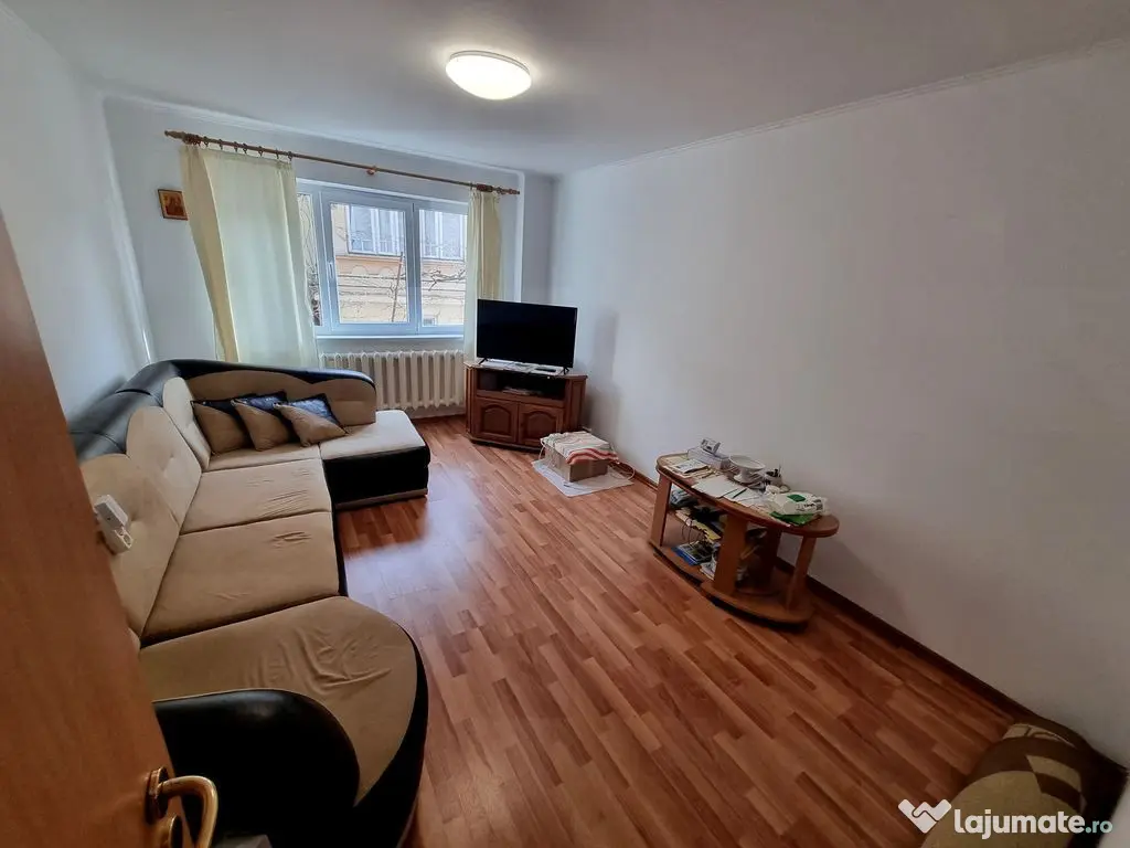 Ultracentral liceul Pedagogic- apartament 4 camere decoma...