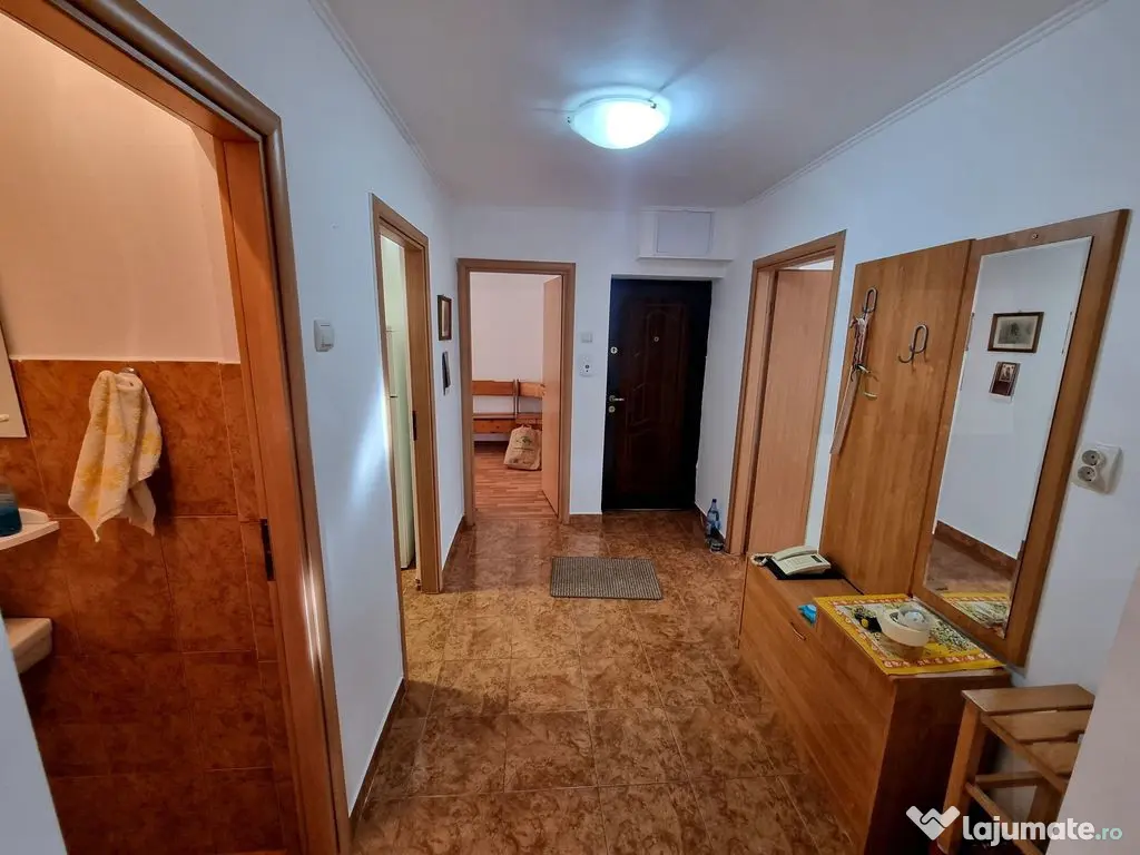 Ultracentral liceul Pedagogic- apartament 4 camere decoma...
