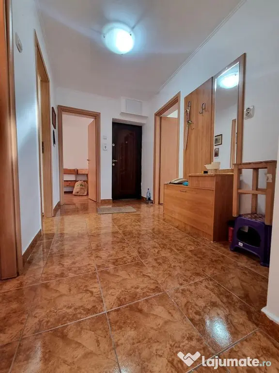 Ultracentral liceul Pedagogic- apartament 4 camere decoma...