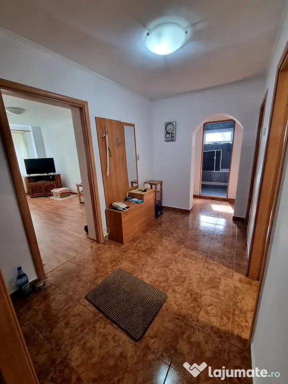 Ultracentral liceul Pedagogic- apartament 4 camere decoma...