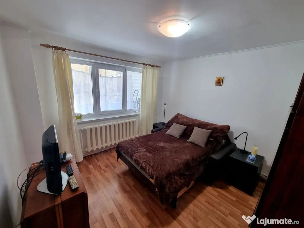 Ultracentral liceul Pedagogic- apartament 4 camere decoma...