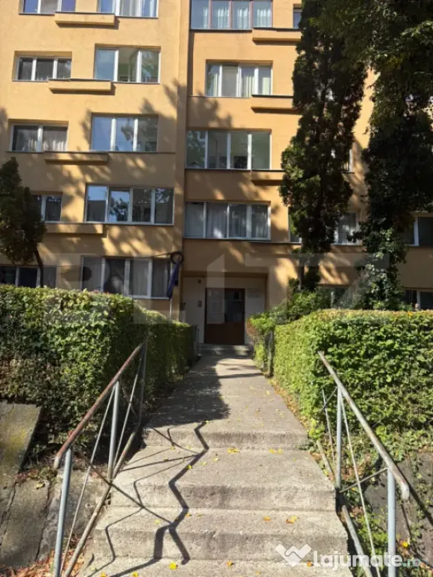 Oportunitate Investitie ! 2 camere, Decomandat, Aleea Micus,