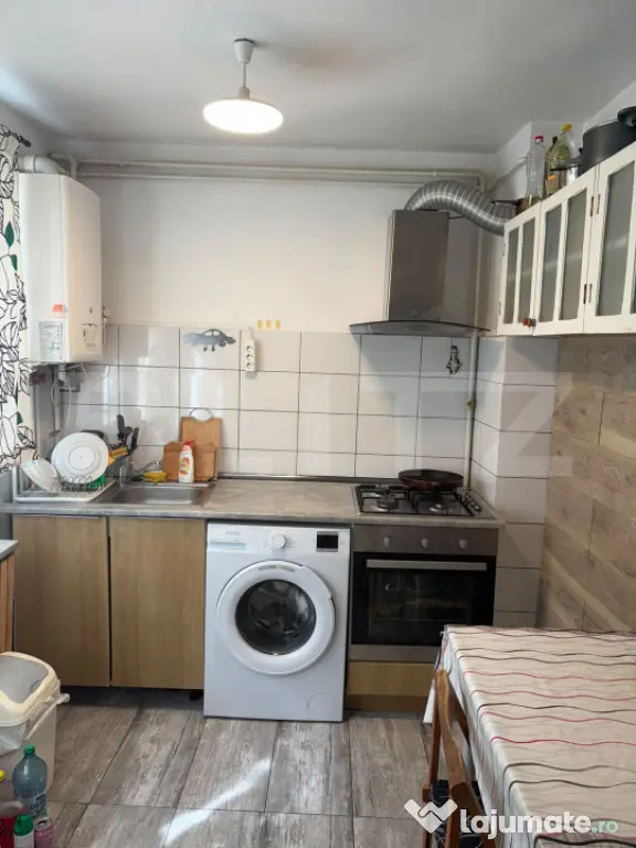 Oportunitate Investitie ! 2 camere, Decomandat, Aleea Micus,