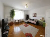 Casă cu 2 dormitoare și 3 ari de teren, zonă liniștită