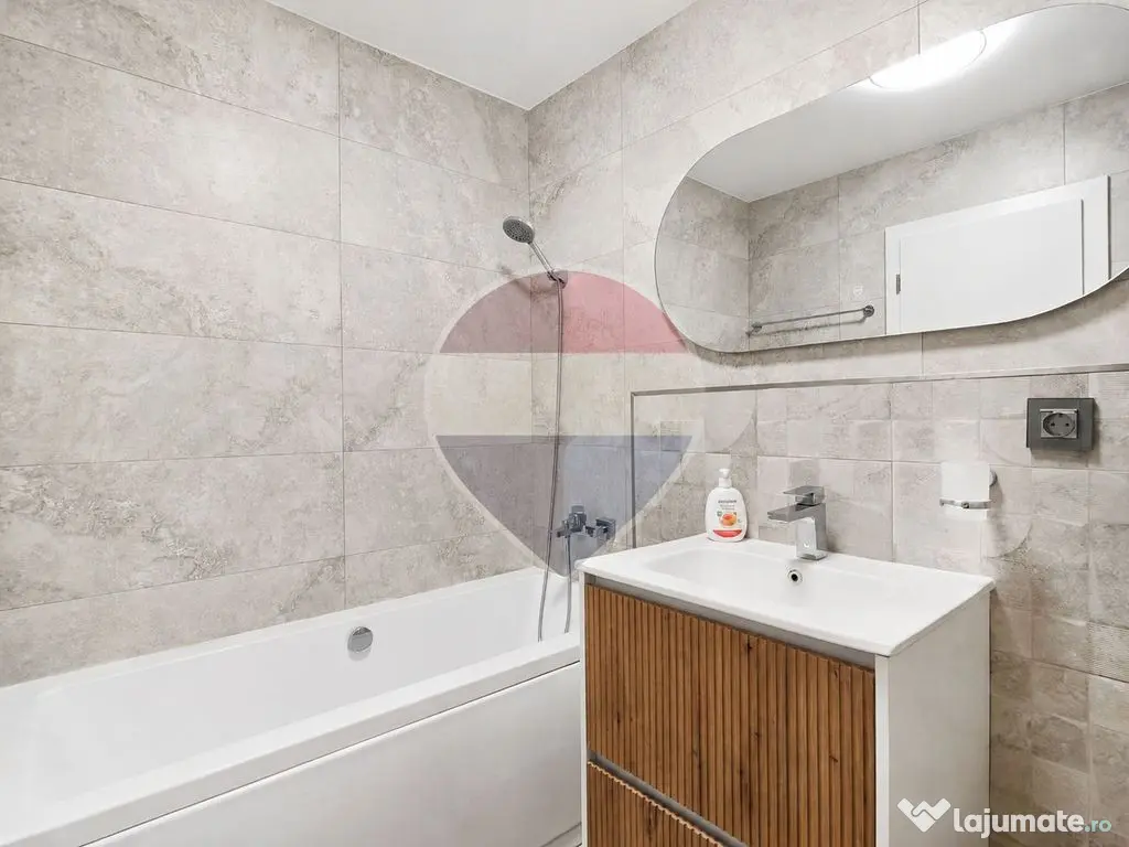 Apartament proaspăt renovat la prima închiriere