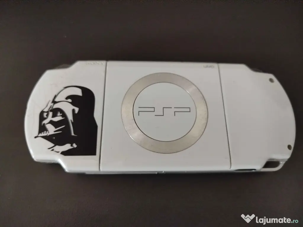 PSP 1000 Modat + Card 16GB + Accesorii