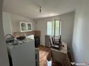 Apartement cu 3 camere, de , zona gara, scoala 7 