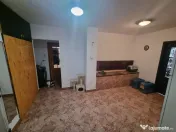 Piata farului- apartament 2 camere decomandat stradal