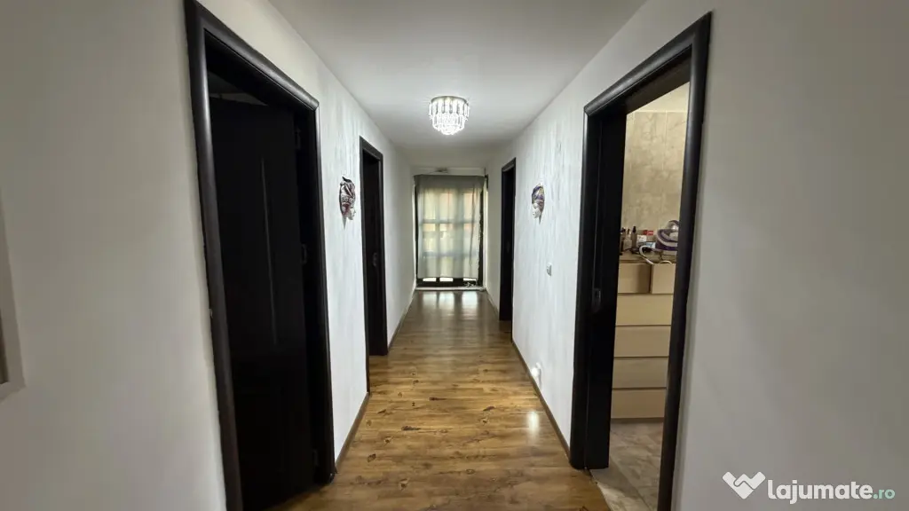 Vila superba 5 camere, dormitor jos, 188 mp, 457 mp teren, g