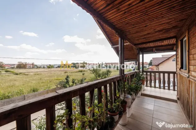 CASA P+M de vanzare in Stefanesti-Arges-3 camere, garaj, ...