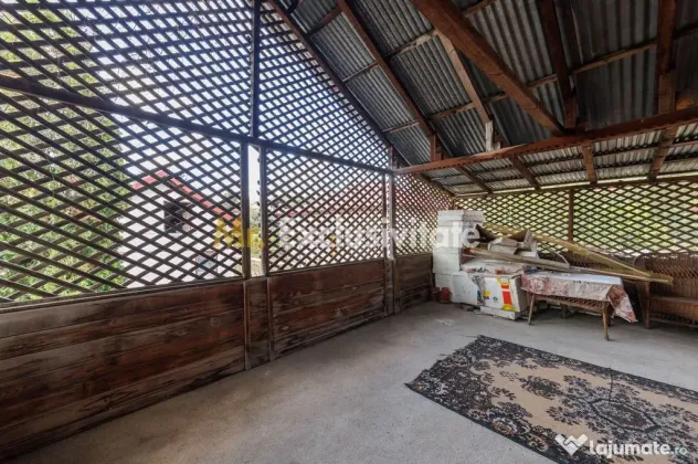 CASA P+M de vanzare in Stefanesti-Arges-3 camere, garaj, ...