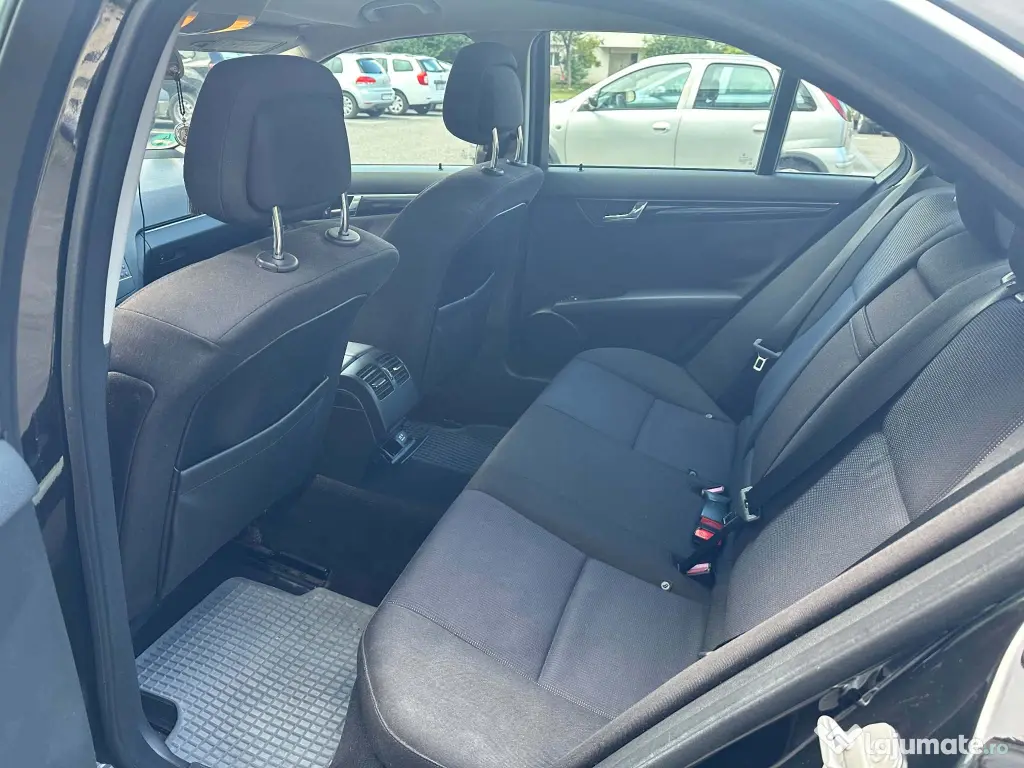 Mercedes-Benz C 200 CDI, berlină, 2.200 cm3, motorină, an 2007,