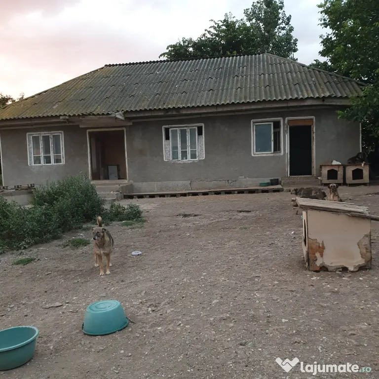 Urgent! Vânzare teren și construcție cu plata prețului în rate