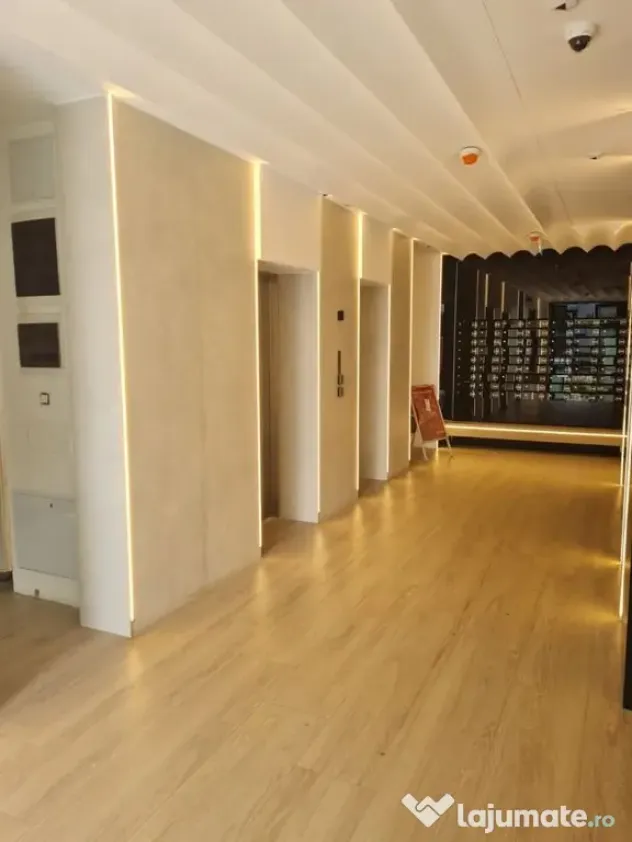 Cortina Nord prima inchiriere - Bucuresti (Bucuresti-Ilfov)