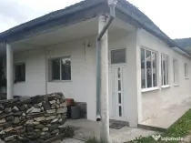 Casă de vânzare+ anexe gospodărești Valenii lapusului