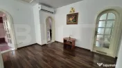 Casa cu 6 camere de vanzare, 245,70 mp, teren 525 mp, zona B
