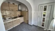 Casa cu 6 camere de vanzare, 245,70 mp, teren 525 mp, zona B