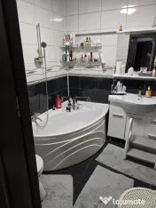 3 camere Dristor, centrală, inst. schimb., parcare, et. 3, 