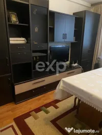 De vânzare apartament 3 camere, parter, zona centrala, Cons 